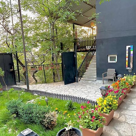 Cosy Studio With Beautiful Garden Ereván Exterior foto