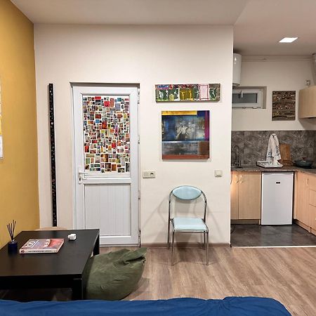 Cosy Studio With Beautiful Garden Ereván Exterior foto